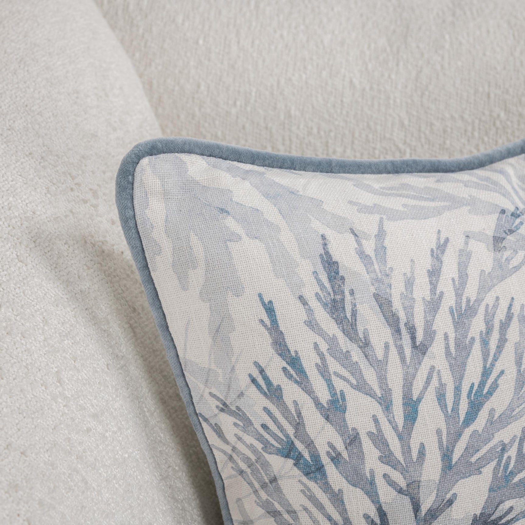 TQ Lessonia Blue 22x22 Throw Pillow (Set of 2) - Ornate Home