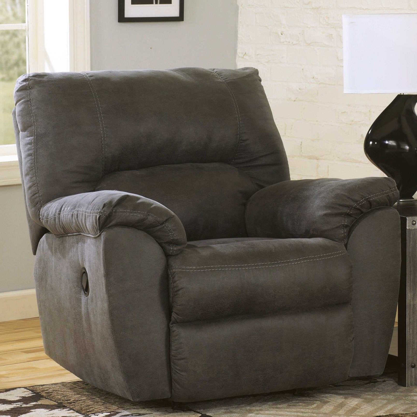 Tambo Manual Recliner (Online Special Price) - Ornate Home