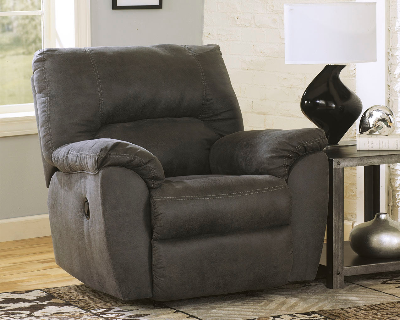 Tambo Manual Recliner (Online Special Price) - Ornate Home