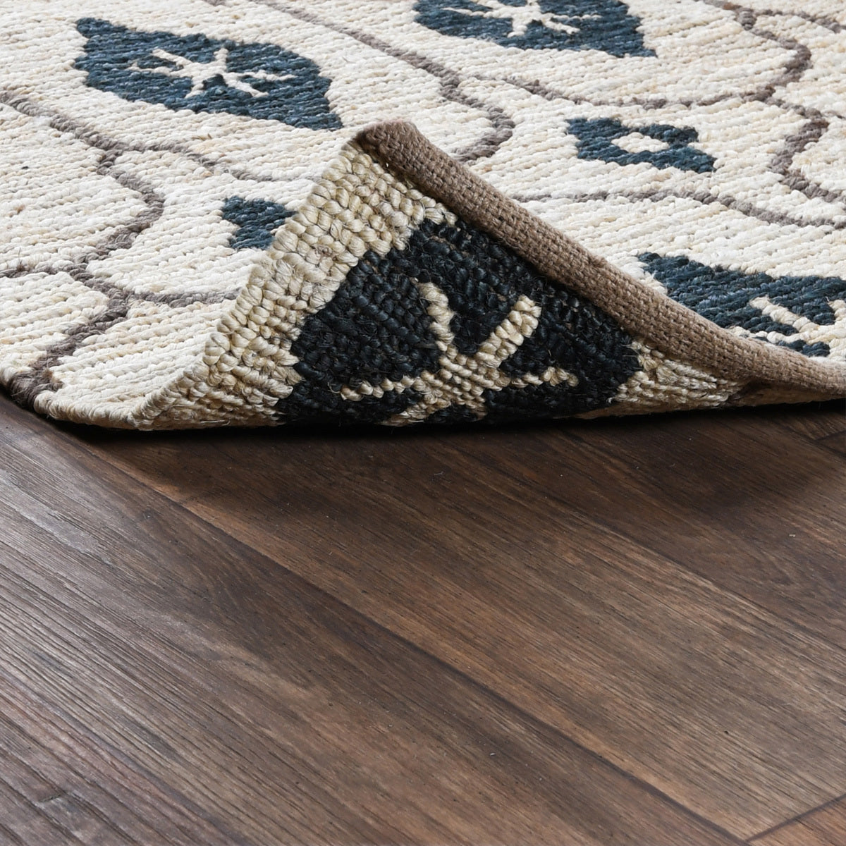 Tanami Soumak Ivory Multi Rug - Ornate Home