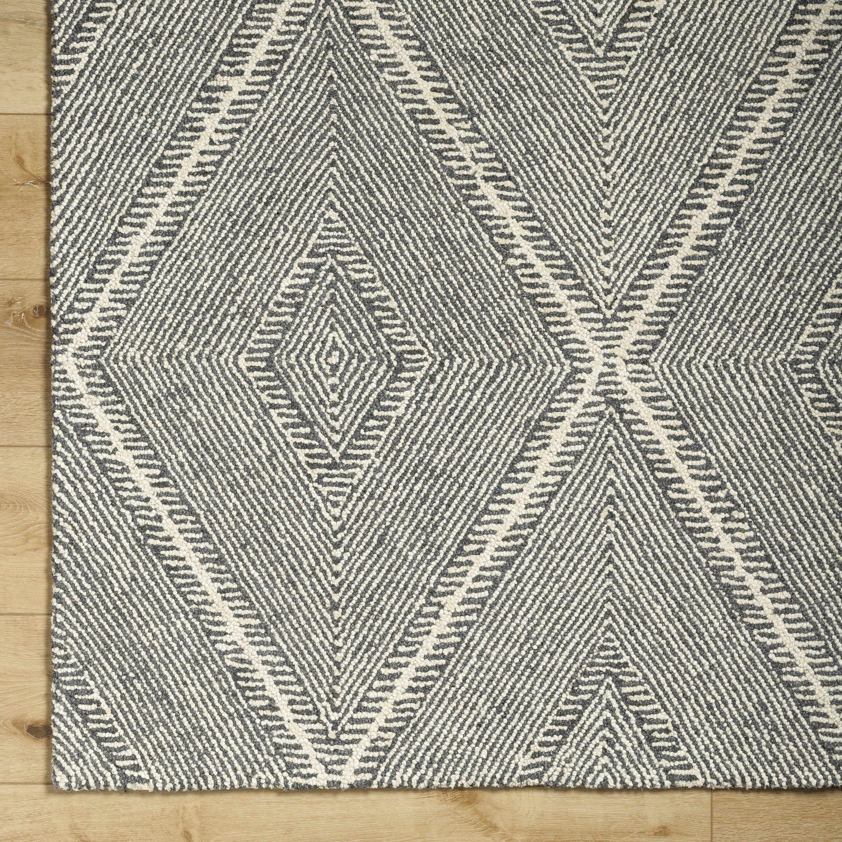 Tene Tufted Wool Area Rug - Clearance - Ornate Home