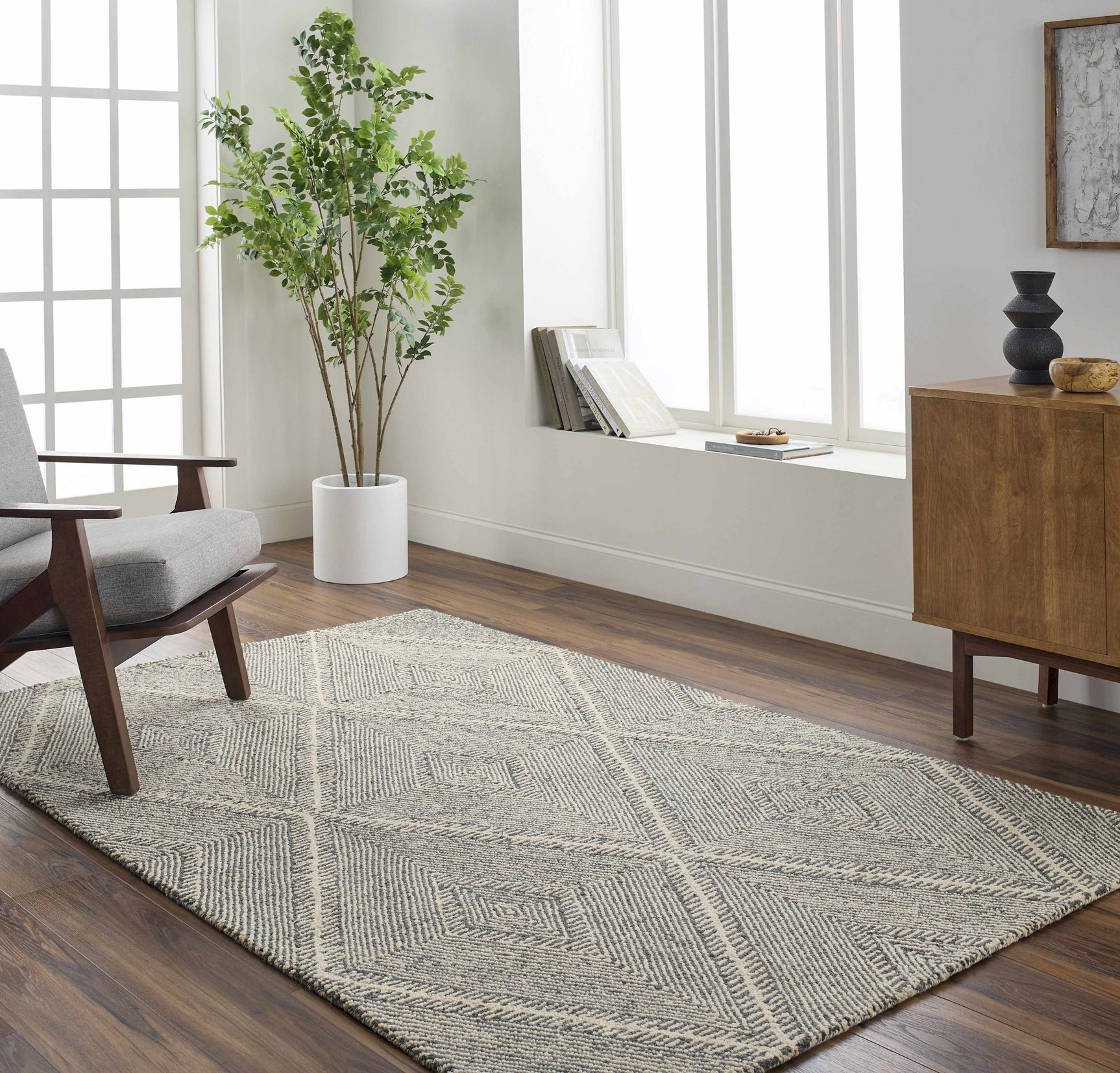 Tene Tufted Wool Area Rug - Clearance - Ornate Home