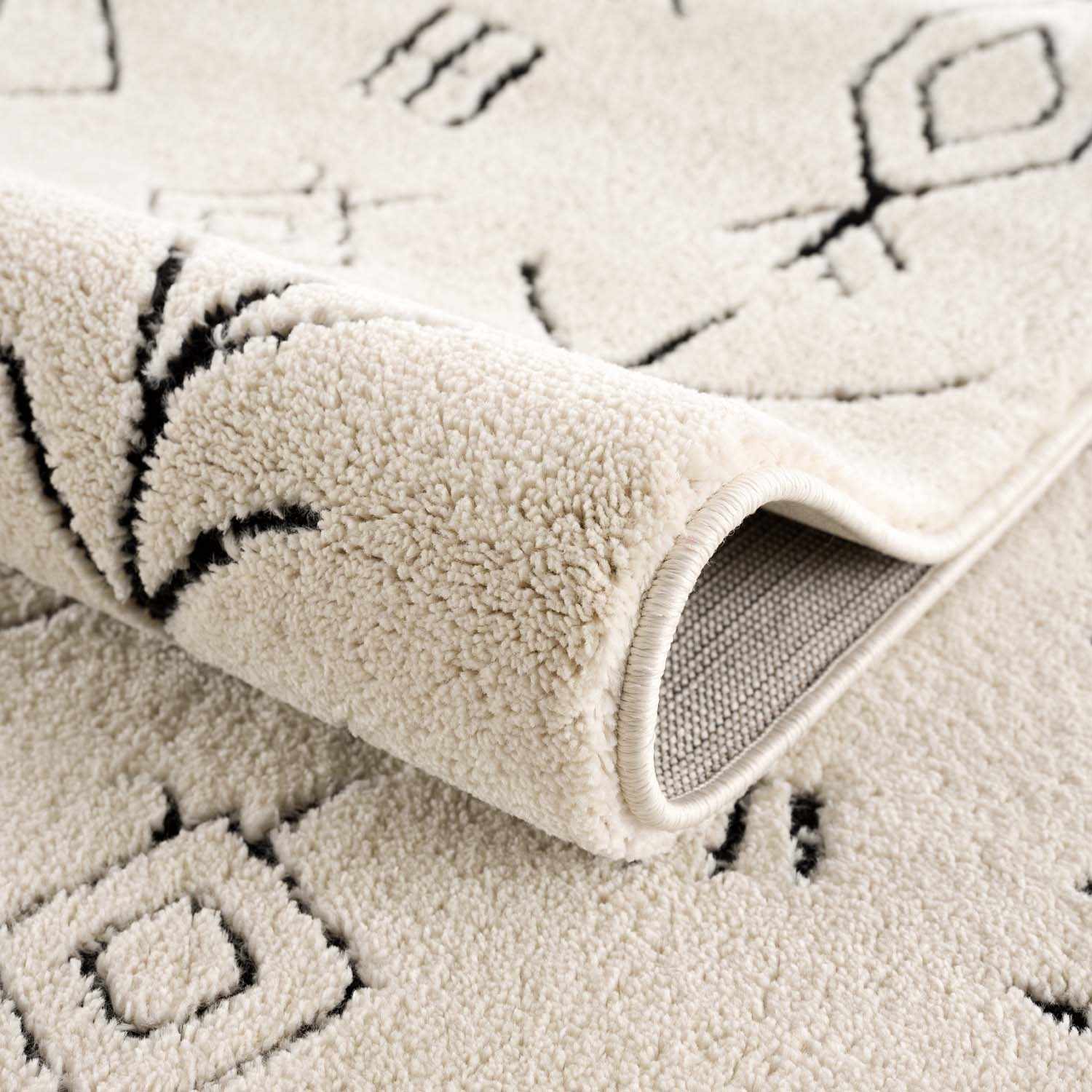 Thian Tribal Area Rug - Ornate Home