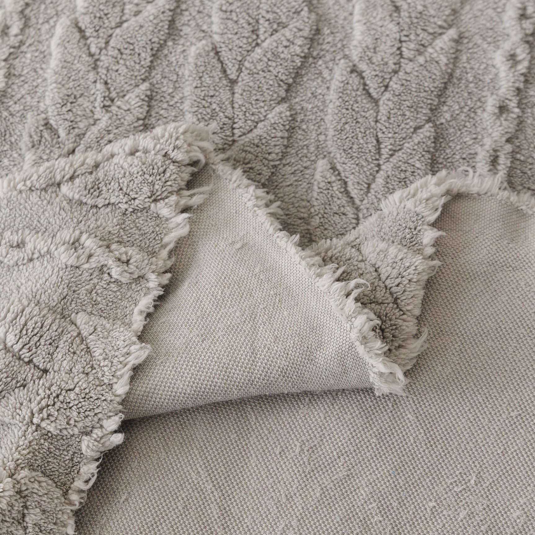 Thick Cozy 3D Cable Sofa Throw Cover, Plush Jacquard Warm Fleece Throw Blanket - Ornate Home