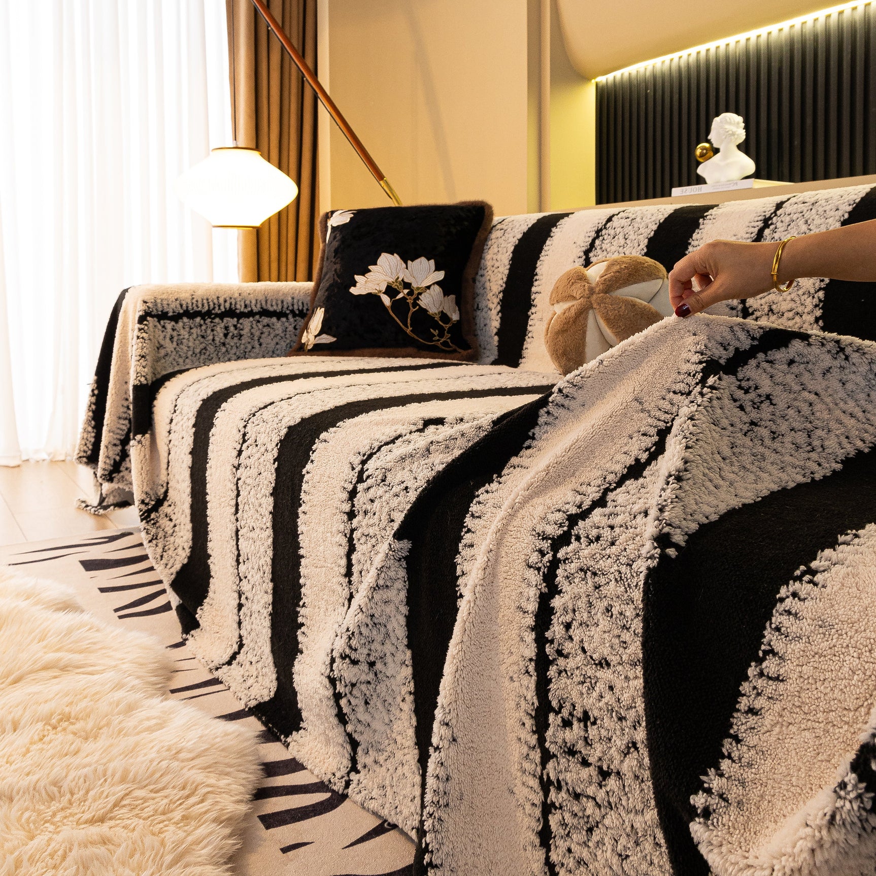 Thickened Coral Fleece Sofa Throw Cover Slipcover Warm Jacquard Cozy Couch Cover Blankets - Ornate Home