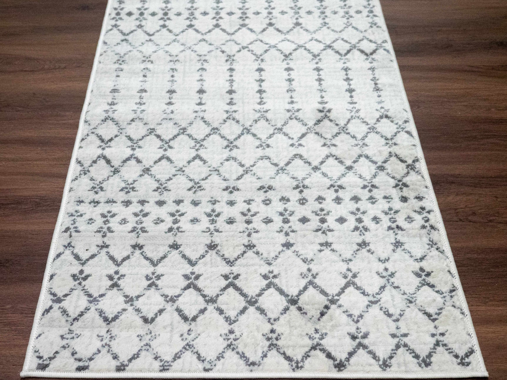 Tigri Aztec 2310 Ivory Rug - Clearance - Ornate Home