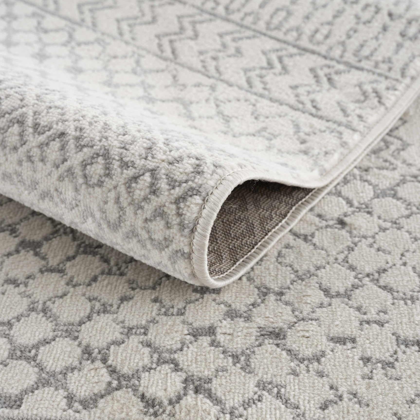 Tigri Aztec Ivory & Gray 2318 Area Rug - Clearance - Ornate Home