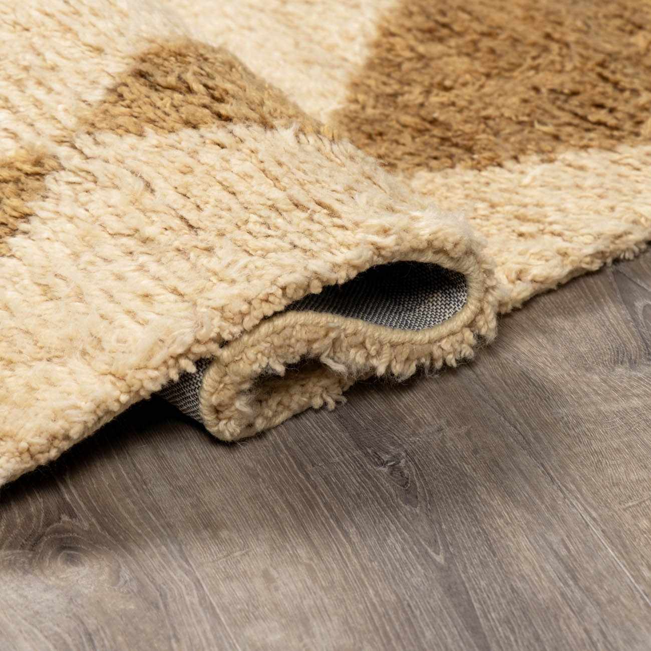 Tivka Diamond Checkered Wool Rug - Ornate Home