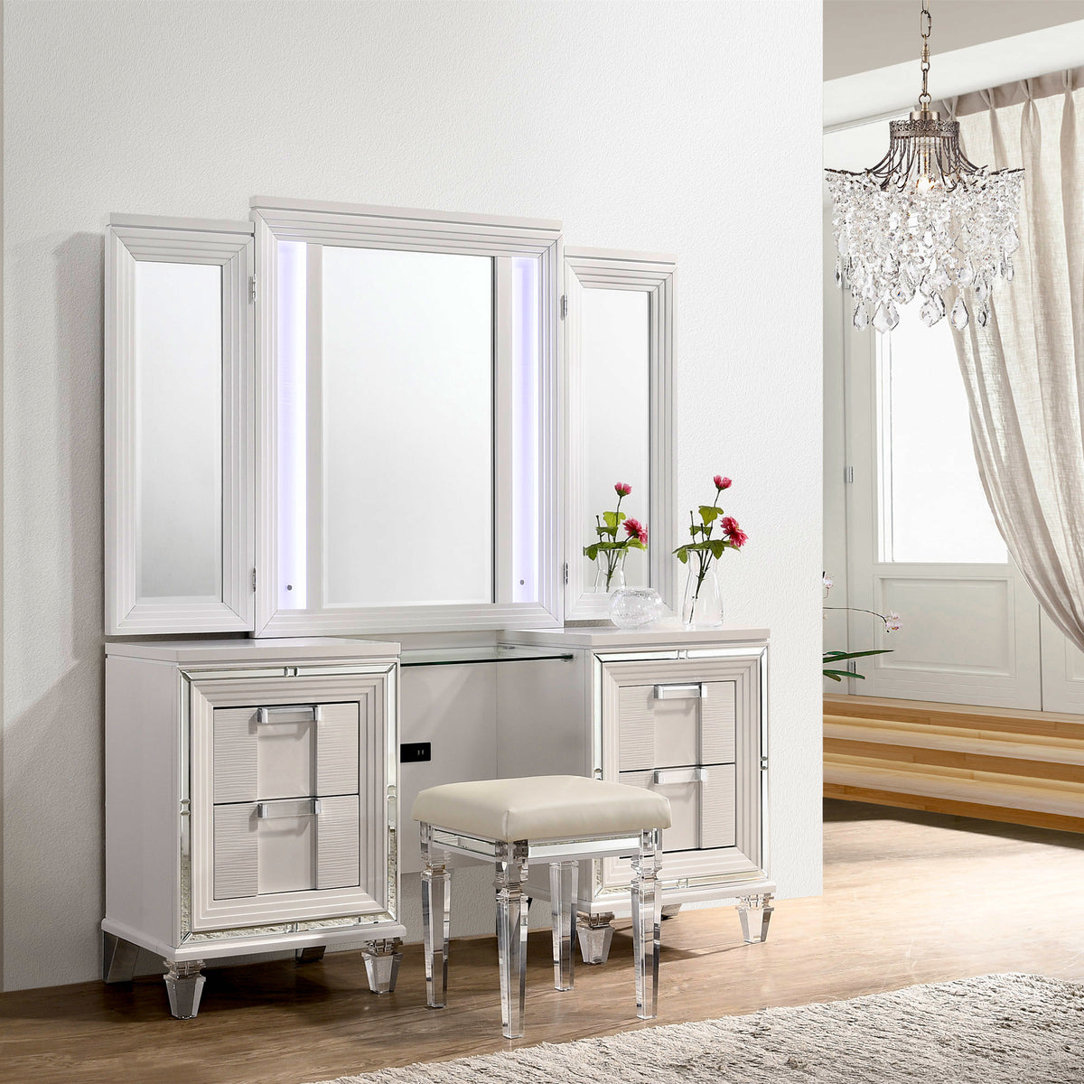 Twenty Nine White Vanity Set - Ornate Home