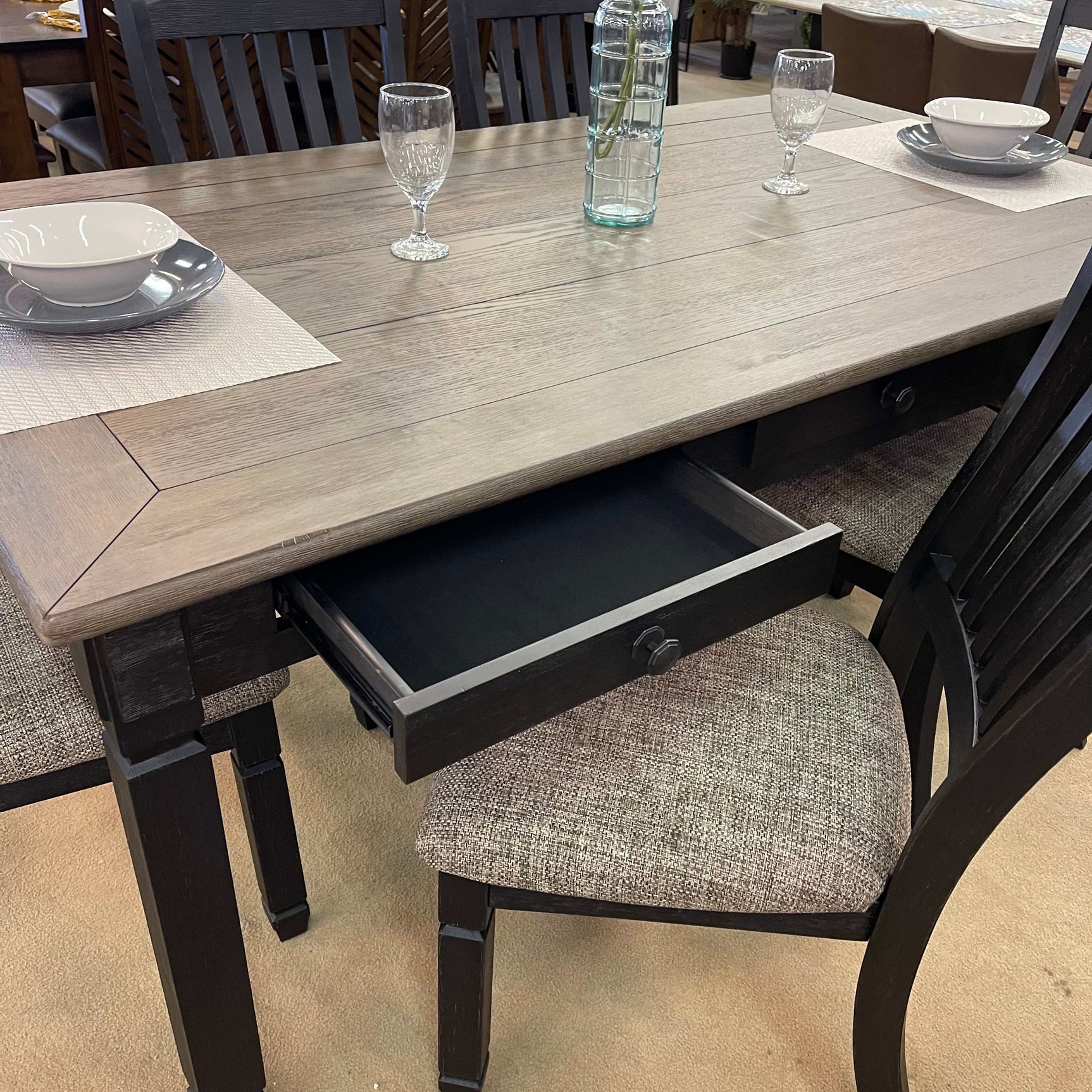 Tyler Creek Black & Gray Dining Room Set / 5pc - Ornate Home