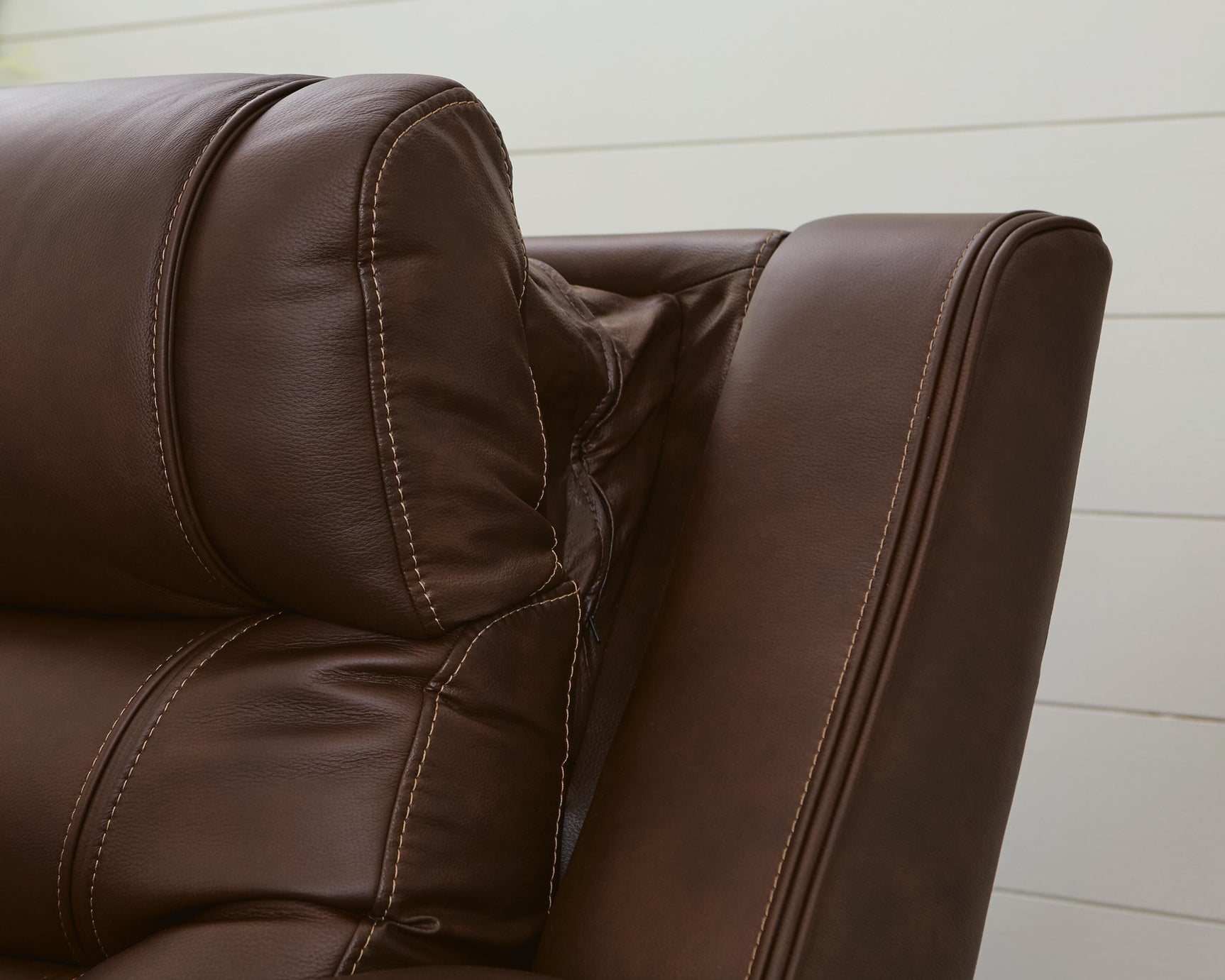 Dreamer Brown Power Reclining Loveseat with Audio Seating (Online Special Price)