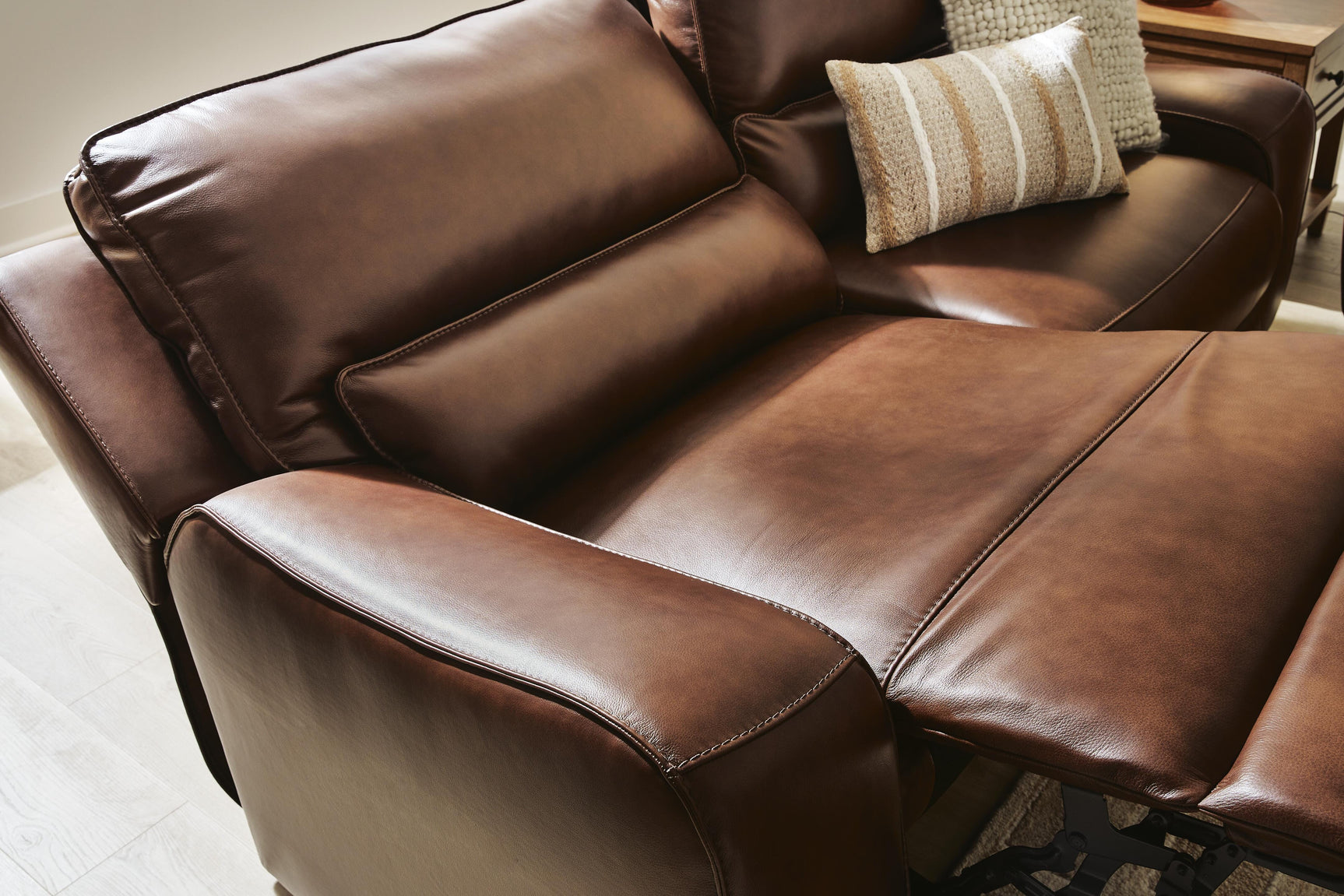 Silverbrooke Canyon Power Reclining Sofa