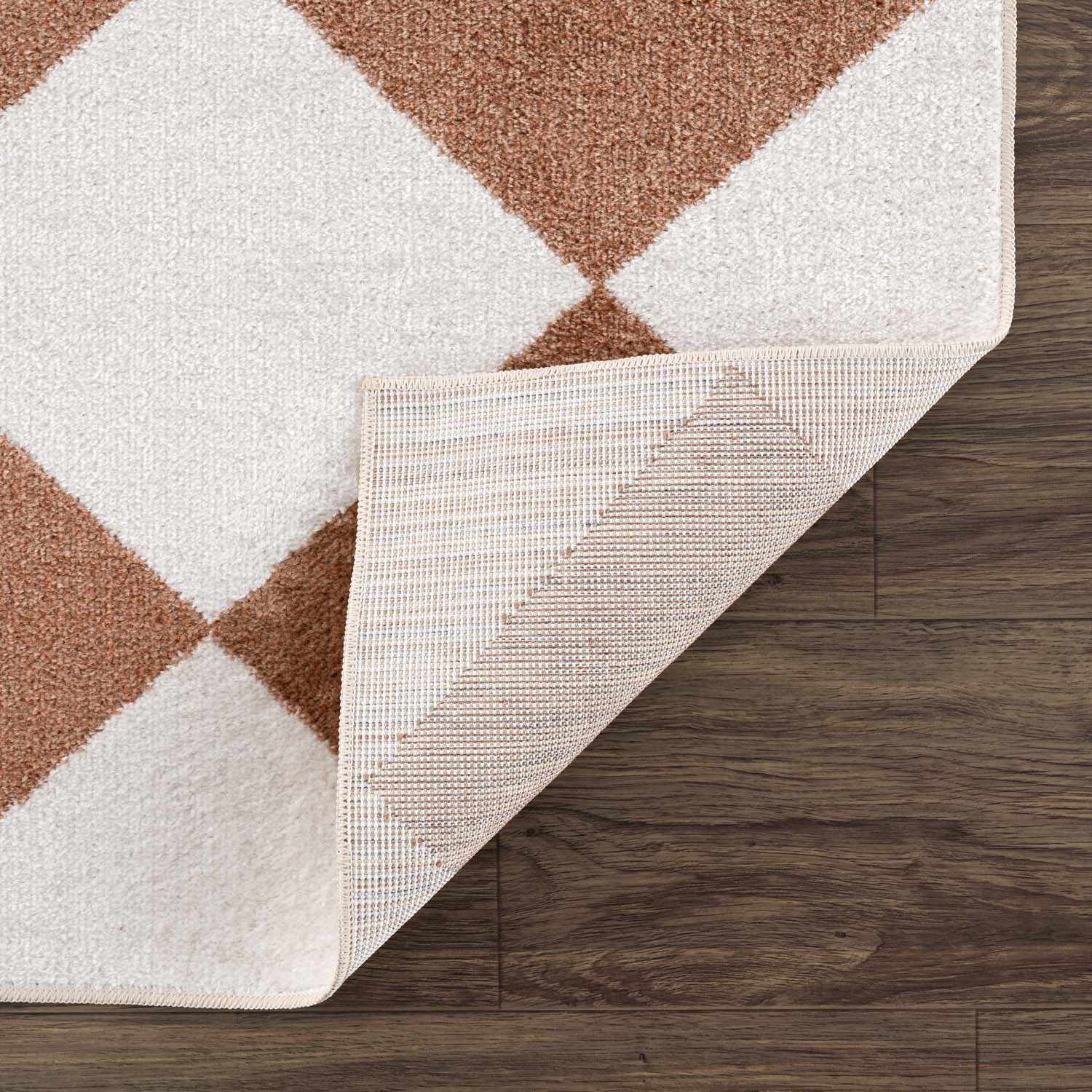 Ulric Chestnut Diamond Washable Area Rug - Ornate Home