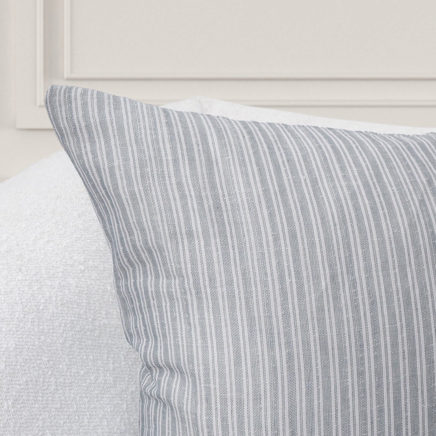 VC Casa Blue Multiple Sizes Throw Pillow (Set of 2) - Ornate Home