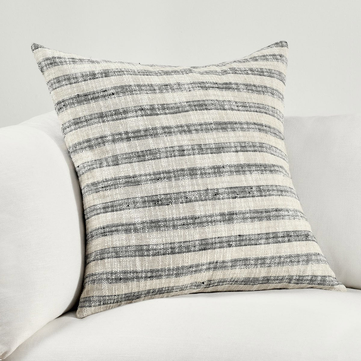 VC Linna Natural/Black Multiple Sizes Throw Pillow (Set of 2) - Ornate Home