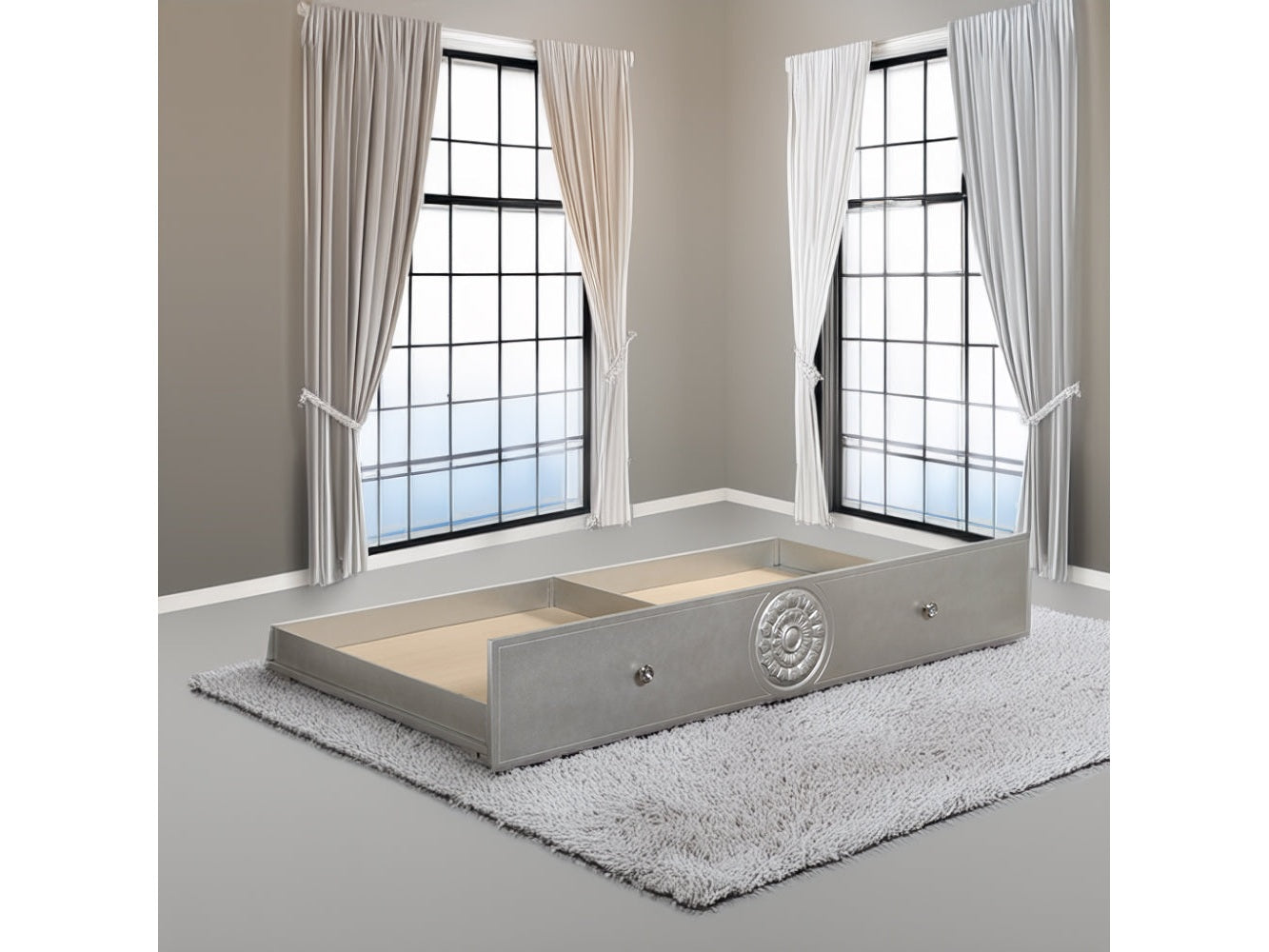 Varian Trundle - Ornate Home