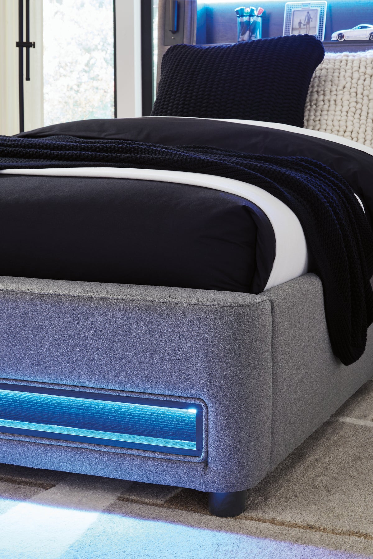 Verishaw Gray Full Upholstered Bed - Ornate Home