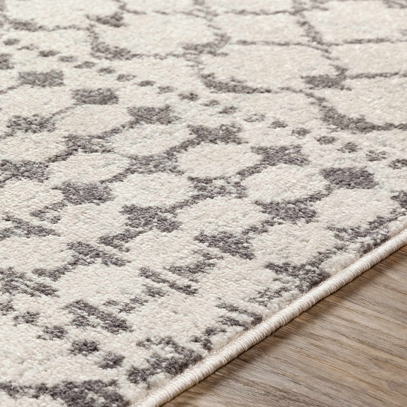 Vicksburg All Over Pattern Rug - Ornate Home