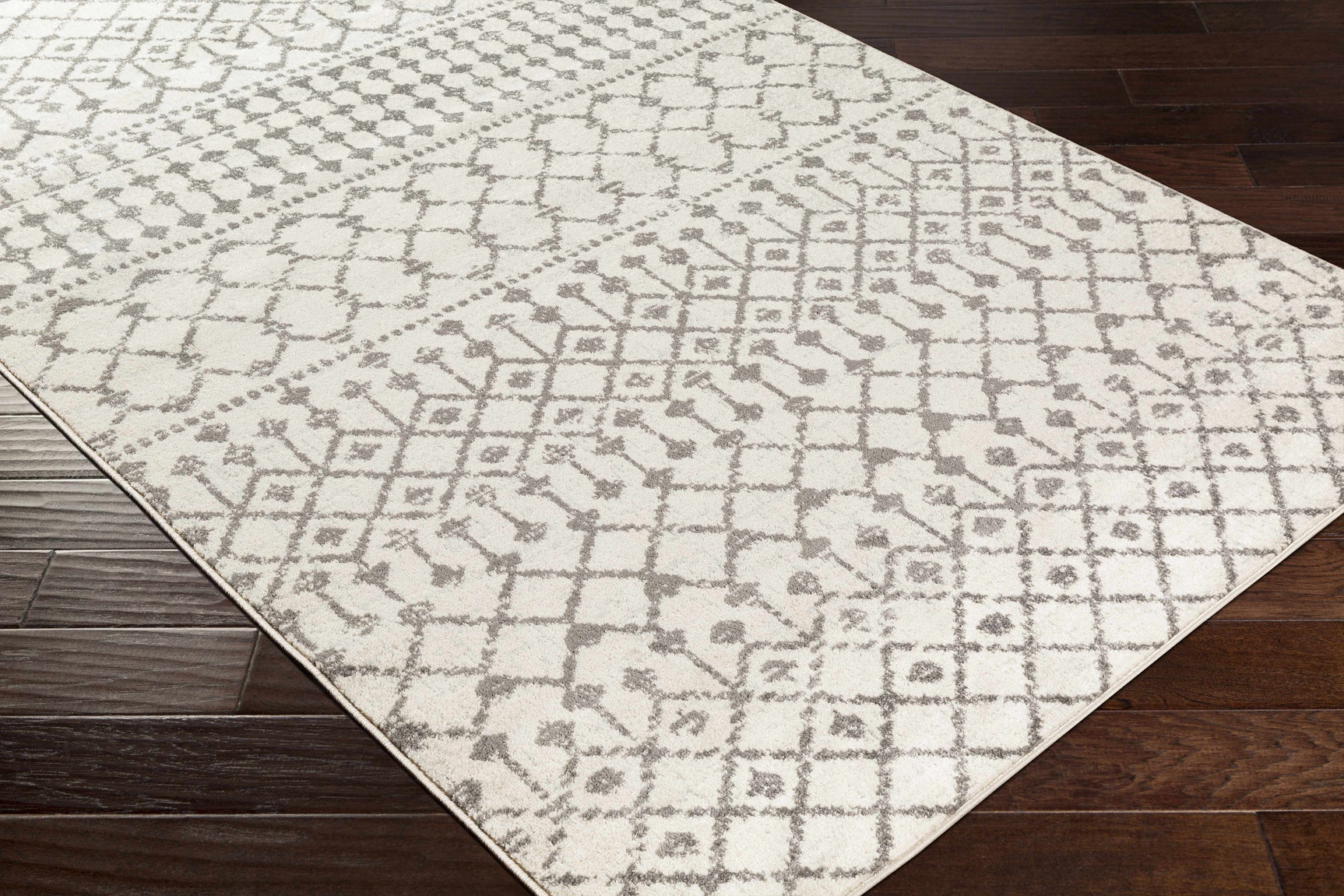 Vicksburg All Over Pattern Rug - Ornate Home