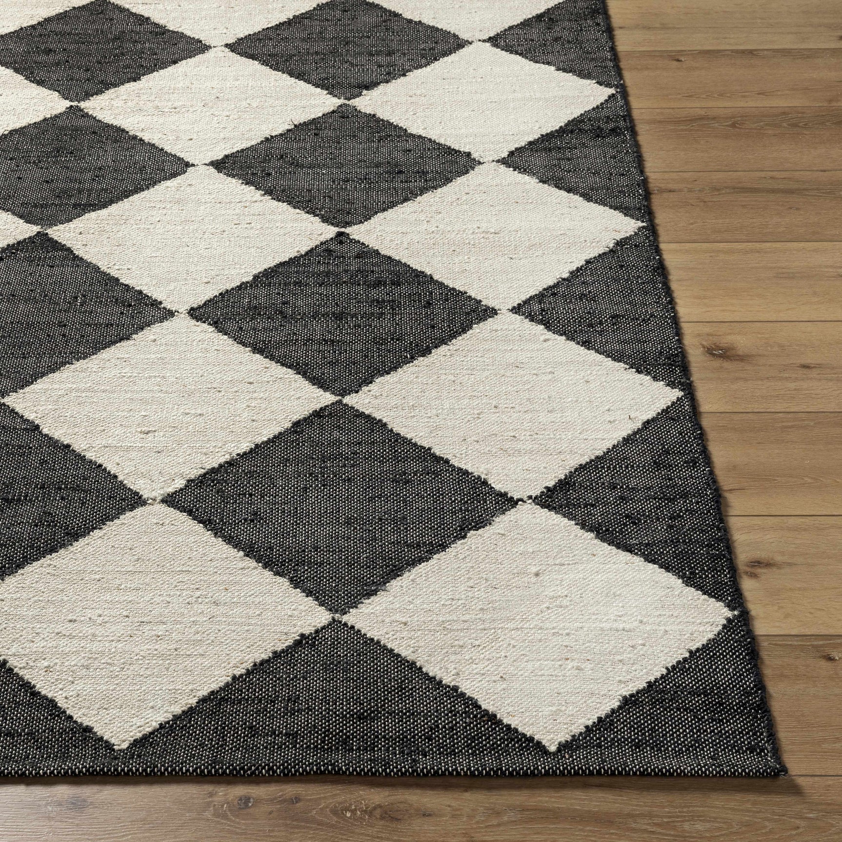 Vivir x Livabliss Antho Black Diamonds Jute Rug - Ornate Home