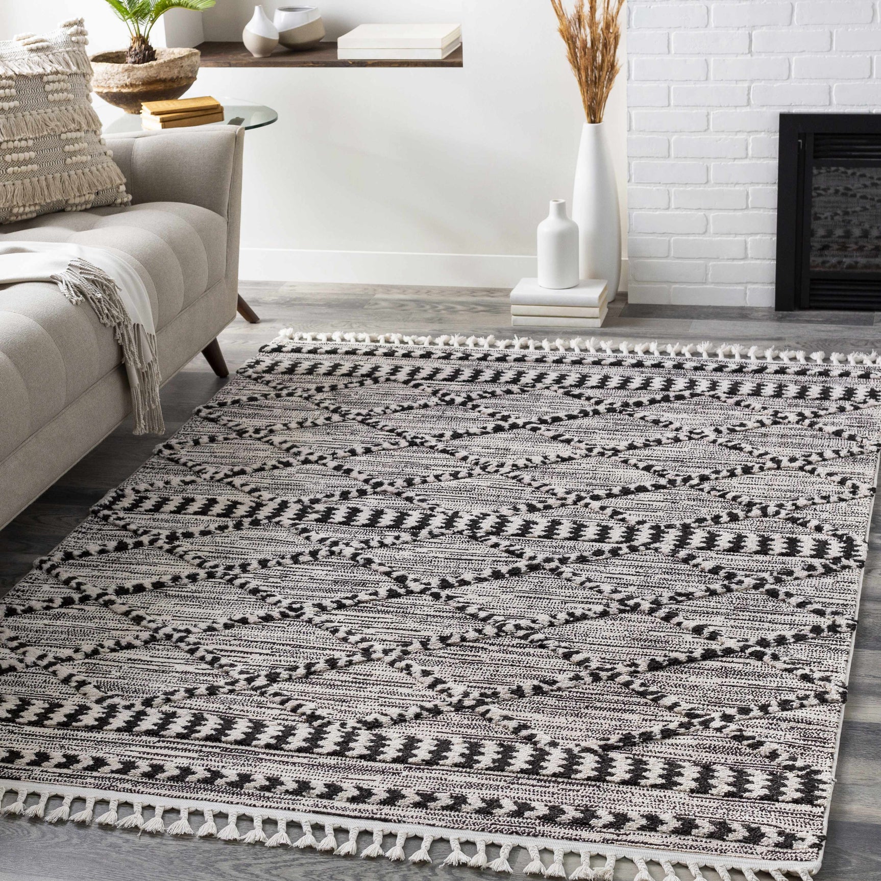 Warrandyte 5x7 Black&White High-Low Rug - Clearance - Ornate Home