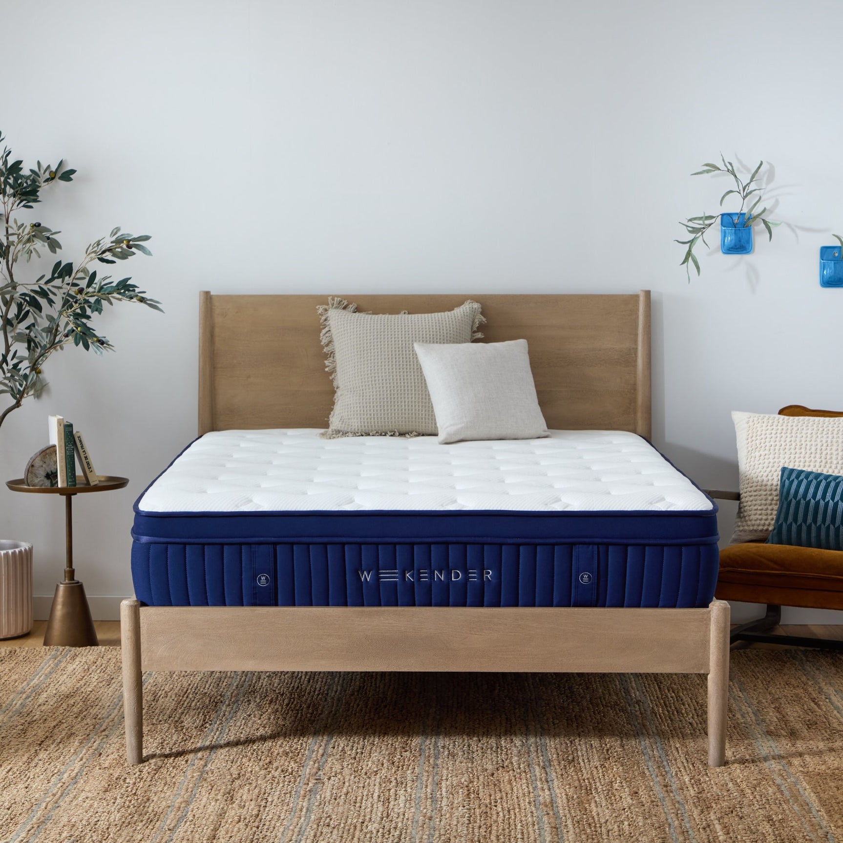 Weekender Blue/White Twin XL 11" Euro Top Hybrid Mattress - Ornate Home