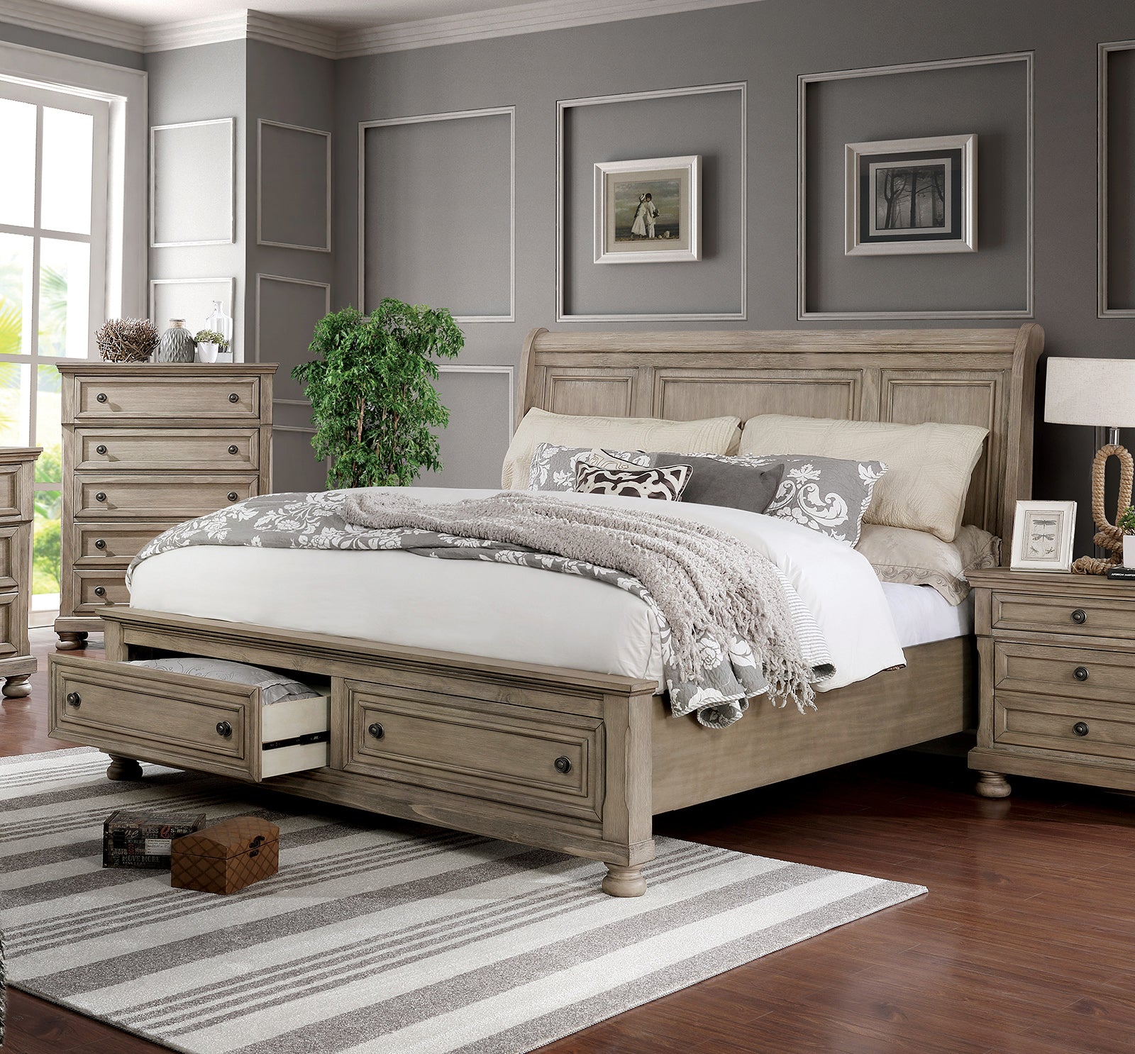 Wells Gray 5 Pc. Queen Bedroom Set w/ Chest - Ornate Home