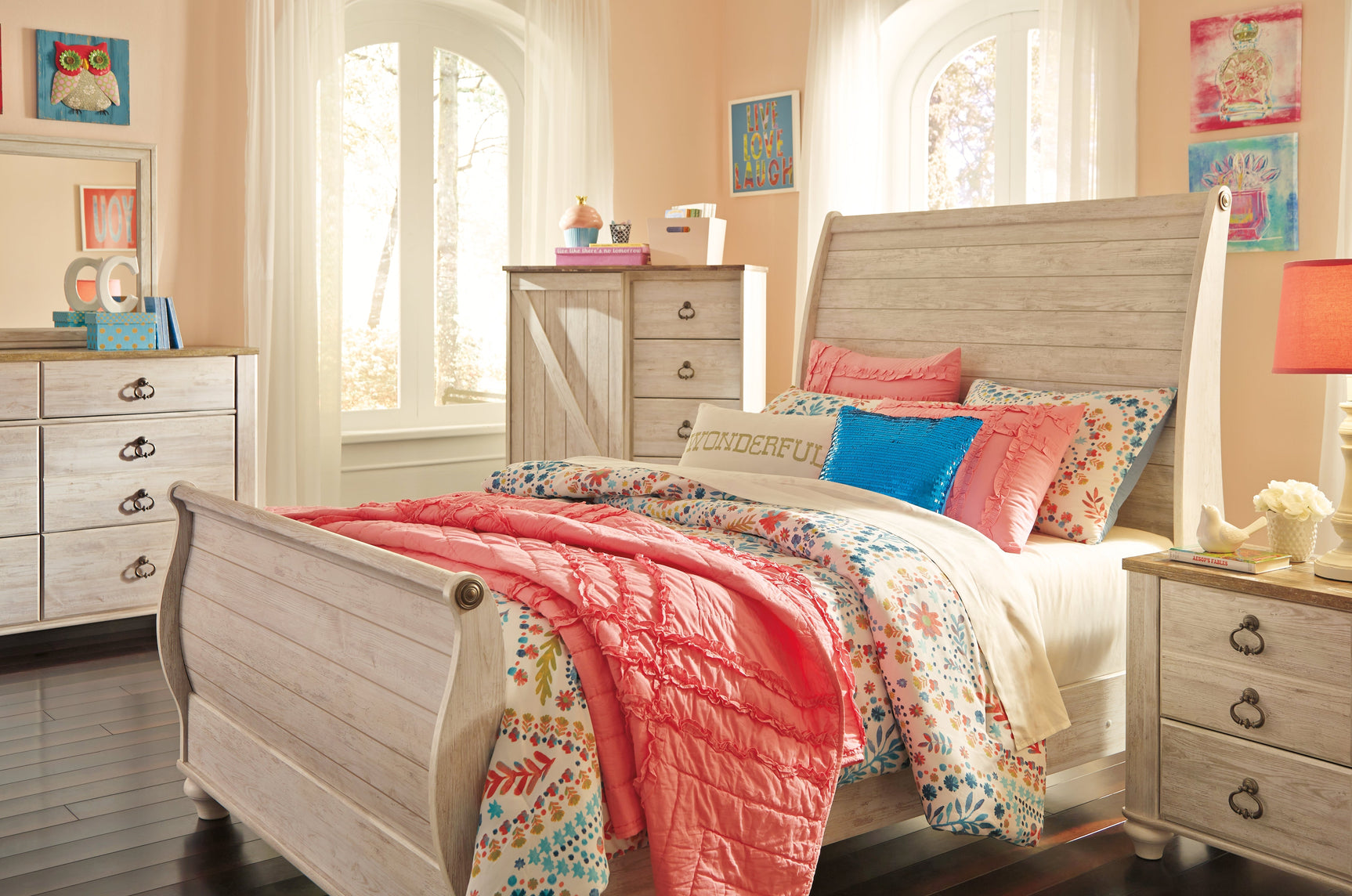 Willowton Dressing Chest (Online Special Price) - Ornate Home