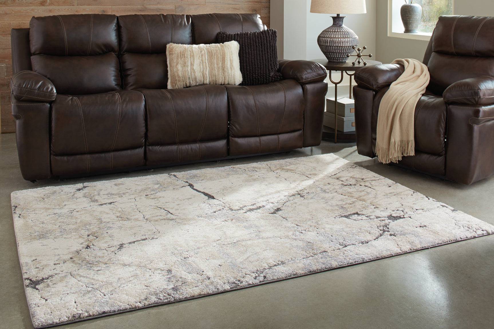 Wyscott 5'3" x 7'3" Rug - Ornate Home