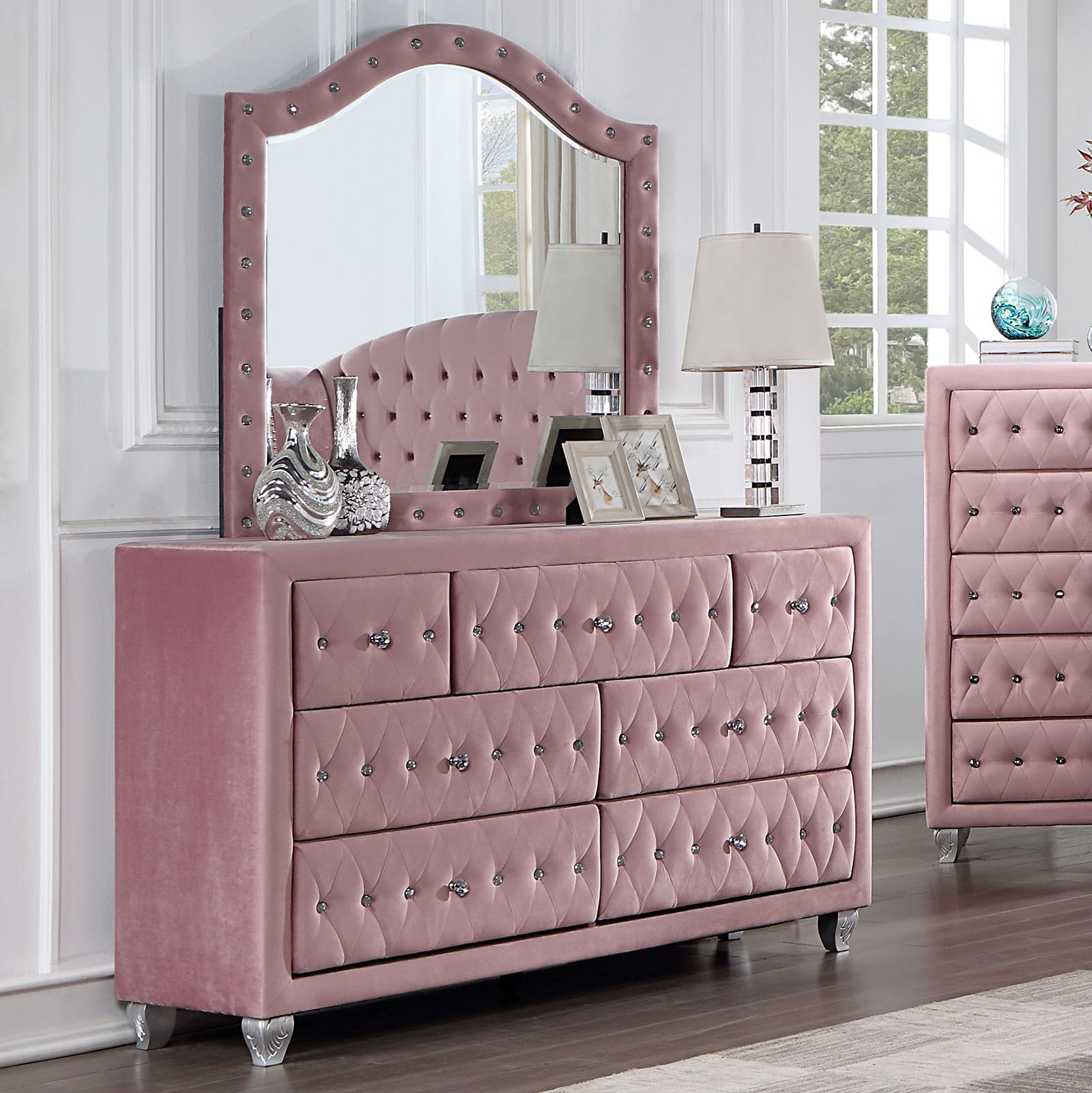 Zohar Pink 4 Pc. Twin Bedroom Set - Ornate Home