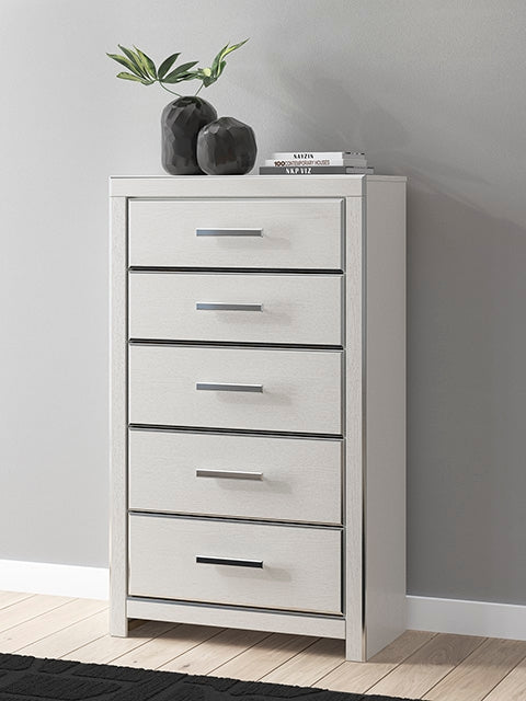 Zuraleus White Five Drawer Chest - Ornate Home