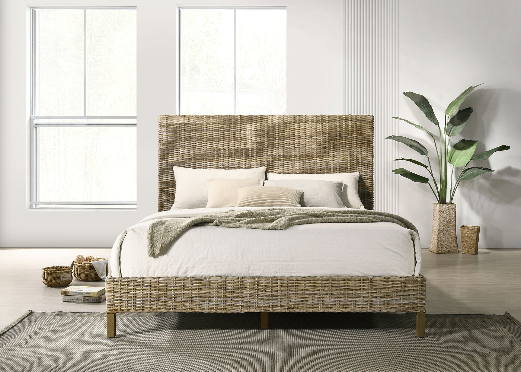 Zyla Kubu Grey Eastern King Panel Bed - Ornate Home