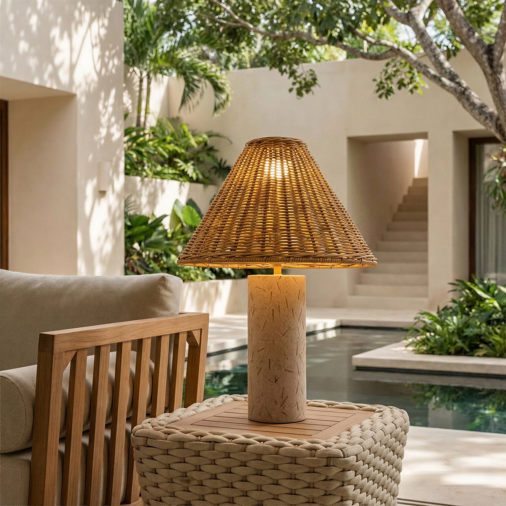 Kintal Natural Solar Table Lamp