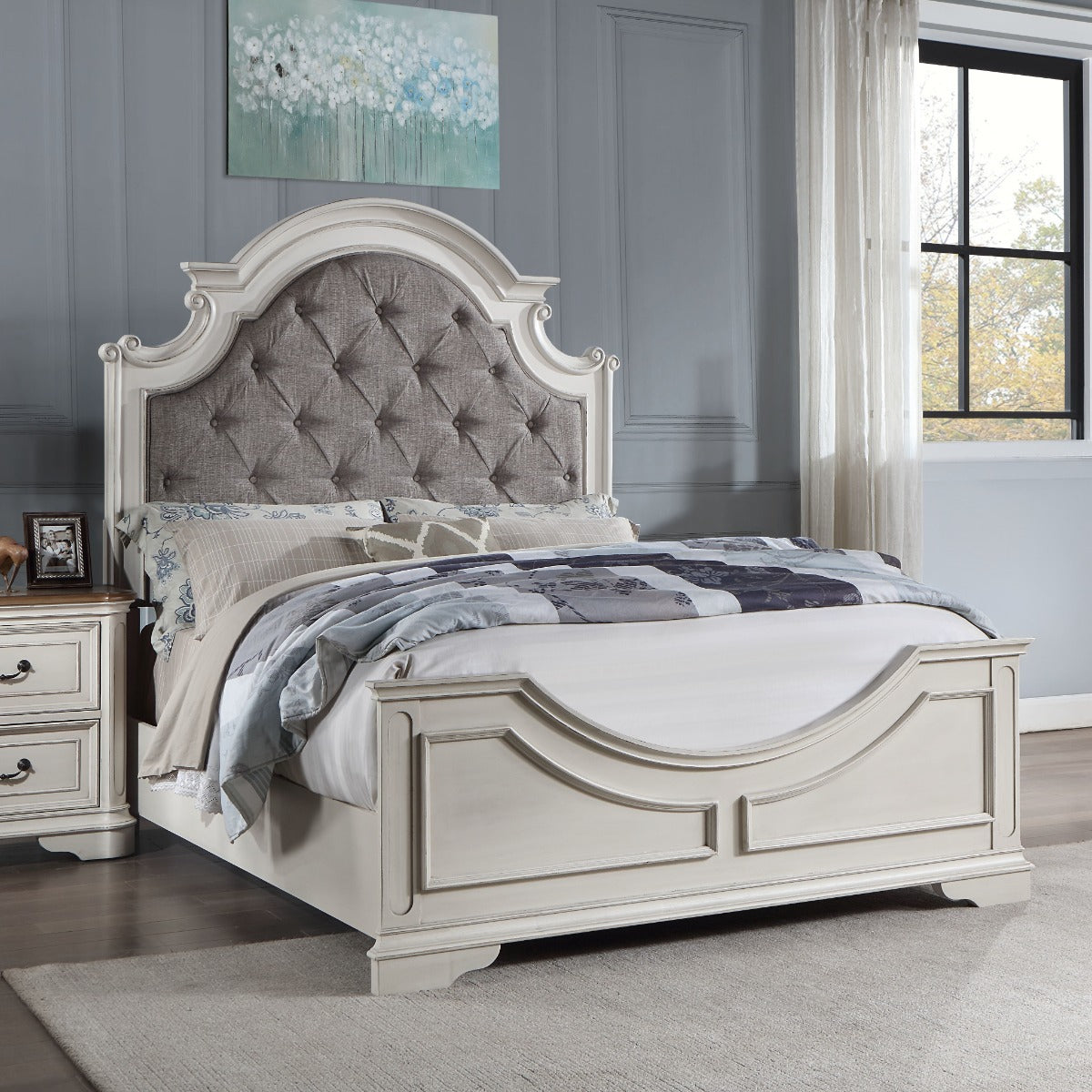 Florian Gray/Antique White Queen Bed