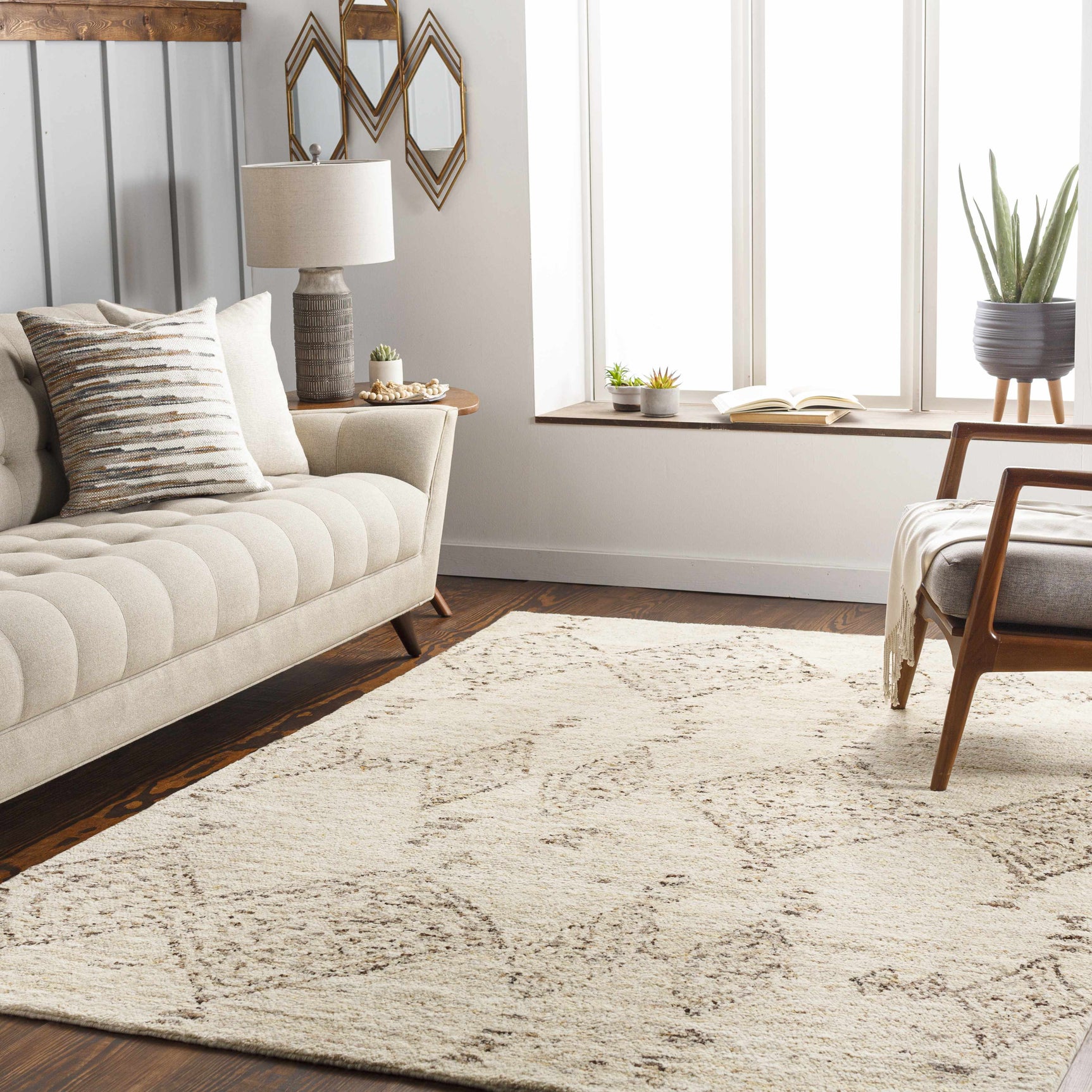 Bordertown Hand Knotted Wool Rug - Clearance