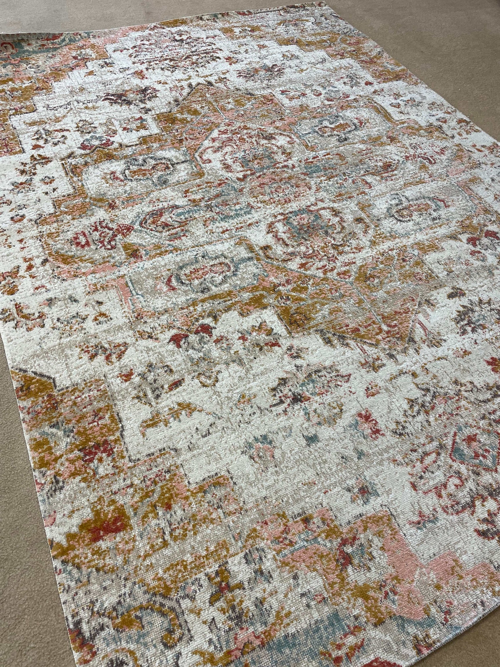 Alcantras Distressed Oriental Medallion Area Rug - Ornate Home