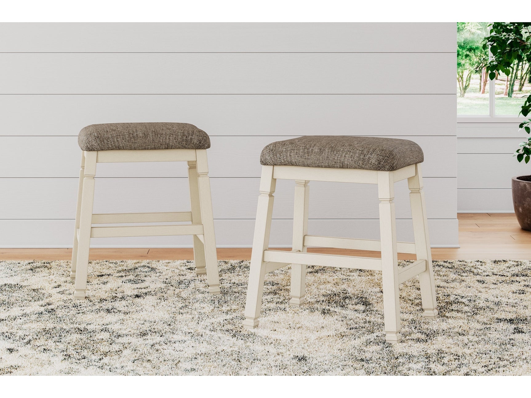 Bolanburg, Tyler Creek Dining Set - Ornate Home