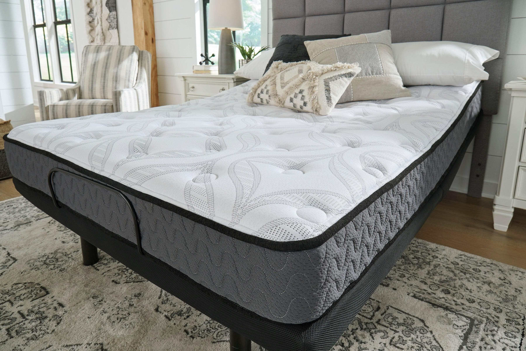 Bonnell Hybrid 8 Inch Mattress Firm - Ornate Home