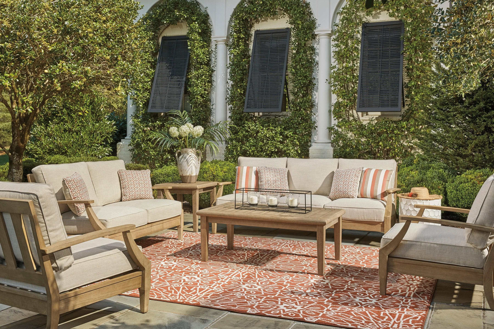 Clare View Outdoor Seating Group / 4pc - Ornate Home