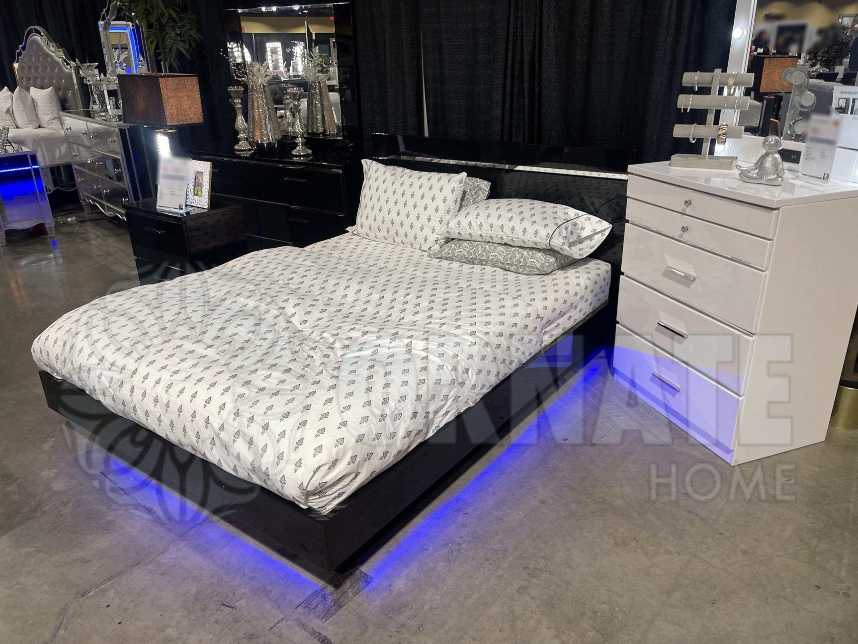 Erlach Black & Chrome Cal. King Panel Bed - Ornate Home