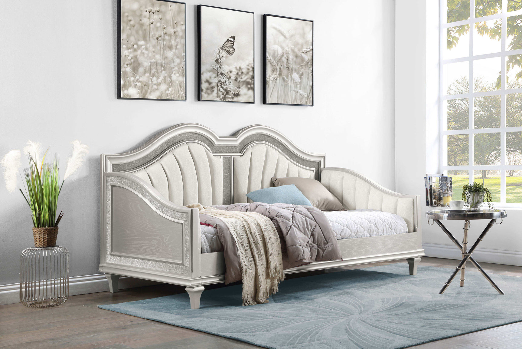 Evangeline Ivory / Silver Oak Twin Daybed - Ornate Home