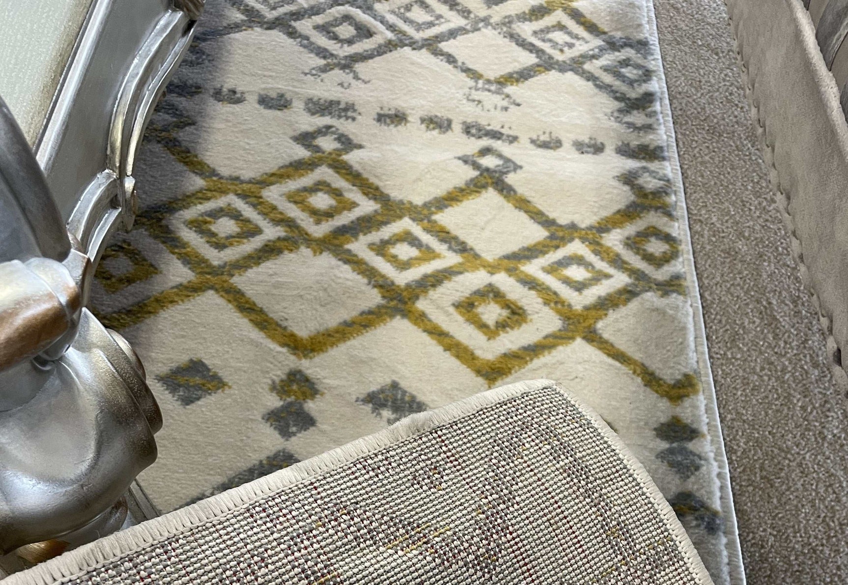 Laguna Trellis Tribal Diamond Stripes Area Rug - Ornate Home