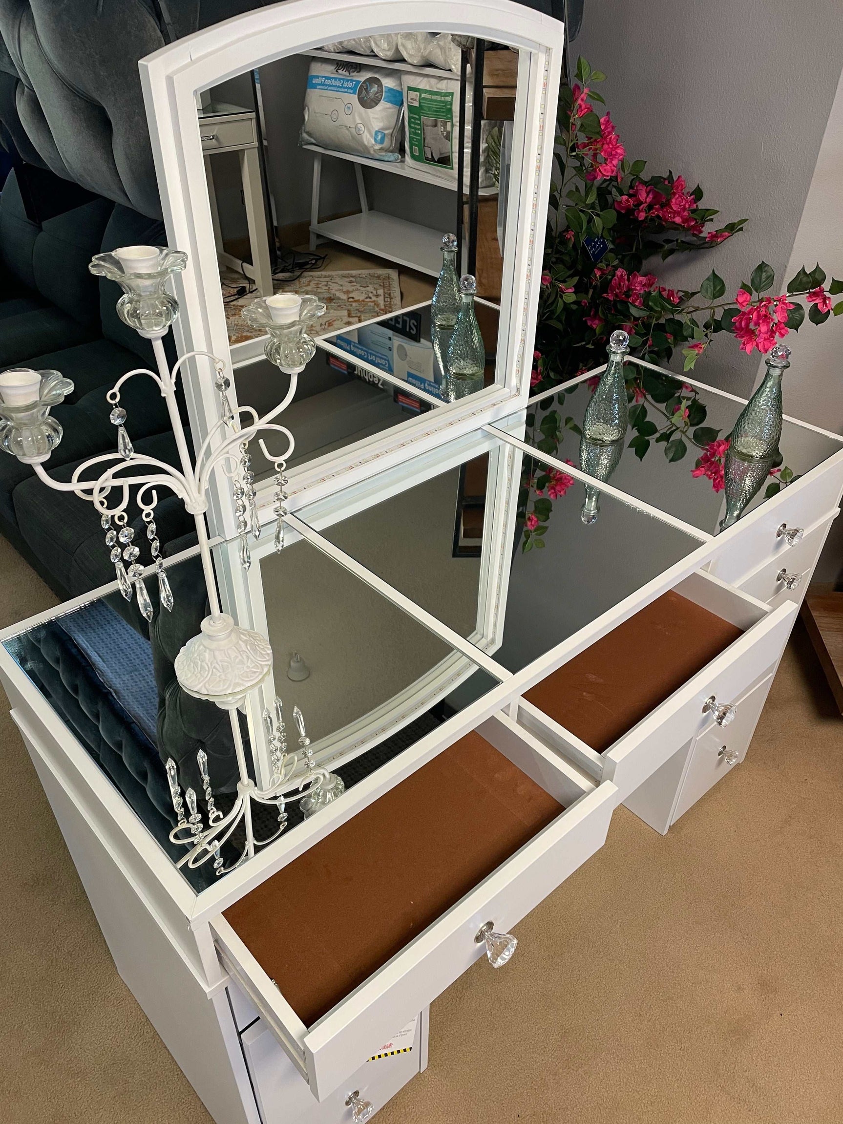 Louise White Vanity Set - Ornate Home