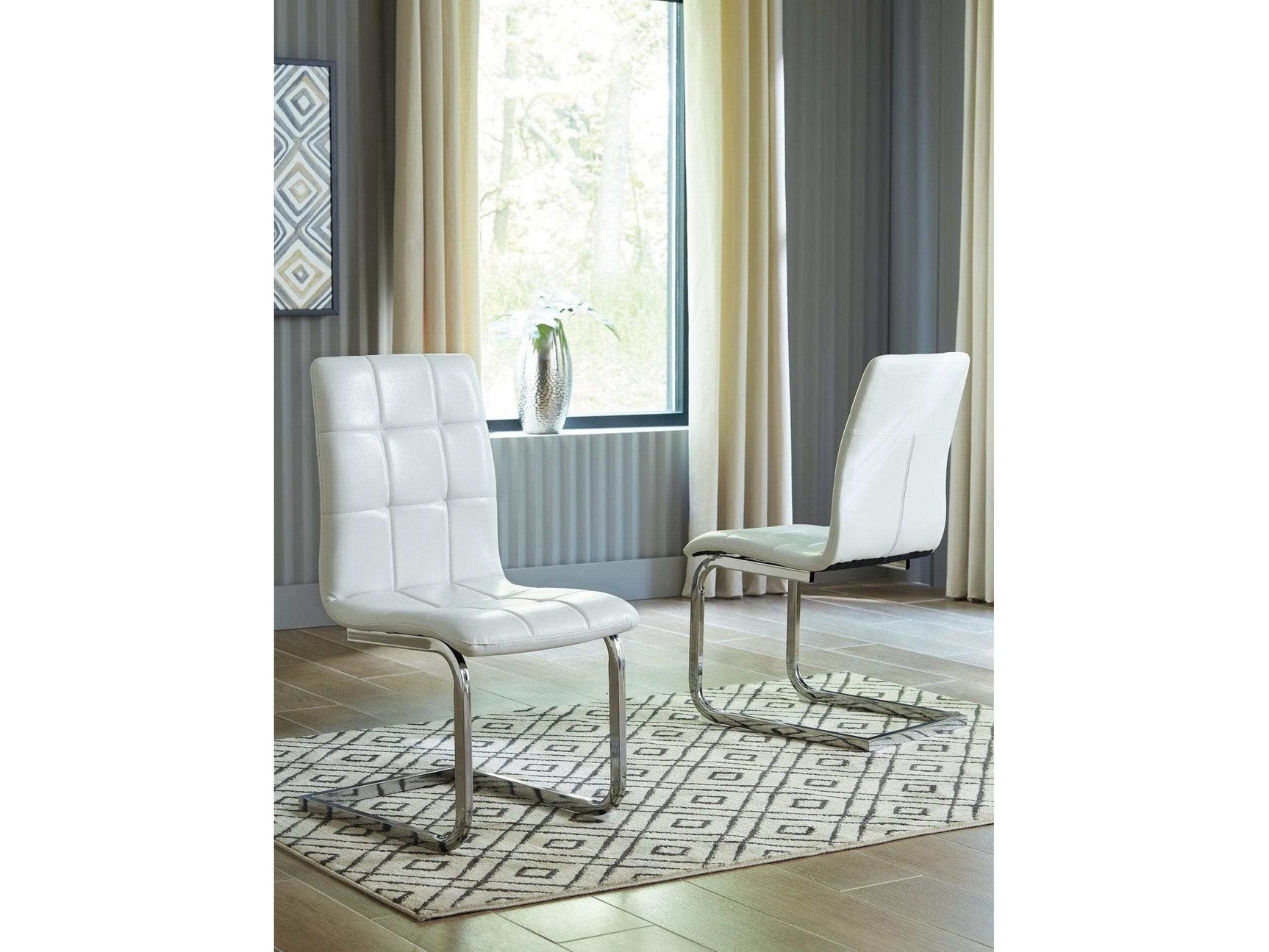 Madanere Dining Chair (Set of 4) - Ornate Home