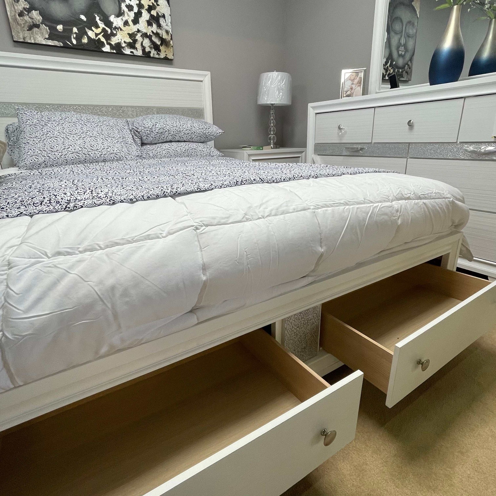 Naima White 4pc Queen Bedroom Set - Ornate Home