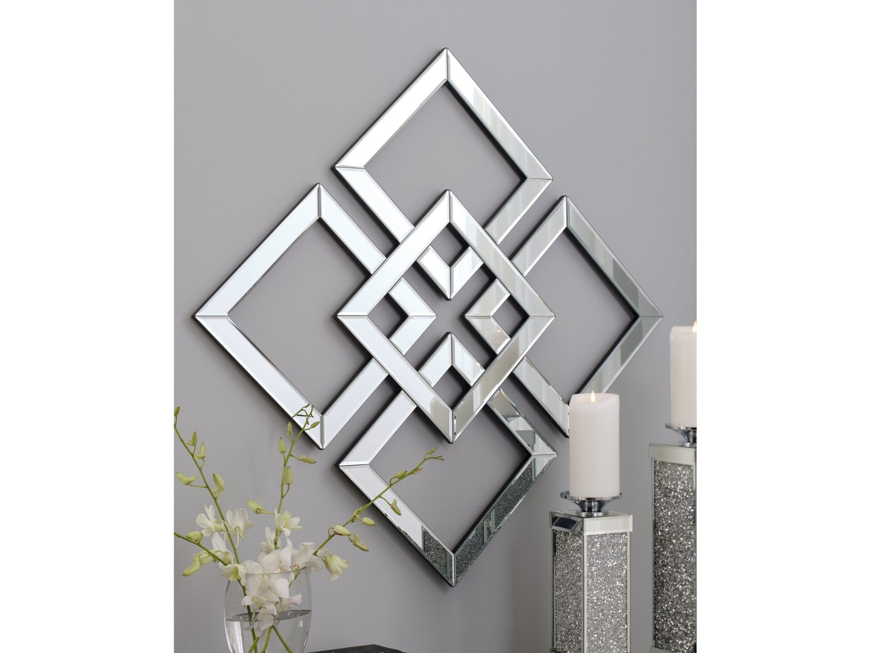 Quinnley Accent Mirror - Ornate Home