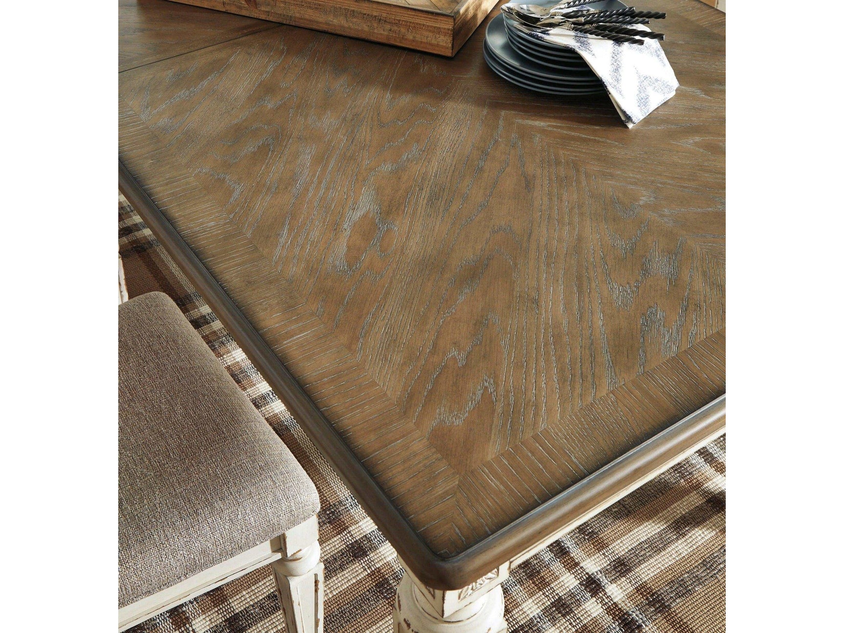 Realyn Chipped White Dining Room Set / 5pc - Ornate Home