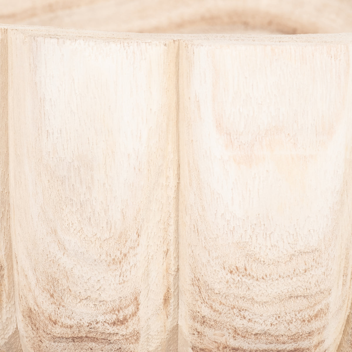 Nubieber Natural Wood Scalloped Bowl