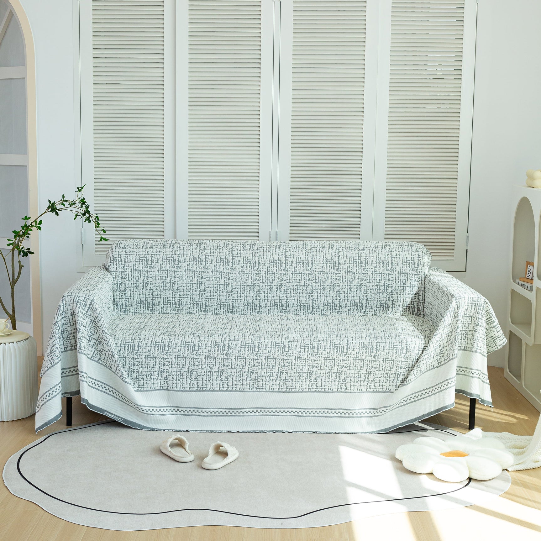 Cooling Throws for Sofas and Chairs, Scratch Resistant Couch Protector Blanket