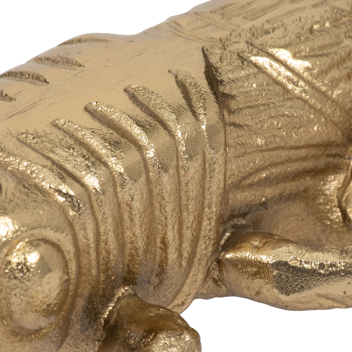 Claraton Gold Decor